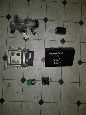 Hyundai I20 lockset no key Contact us while stock lasts