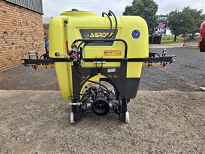 New Agritech 600l boomsprayers for sale