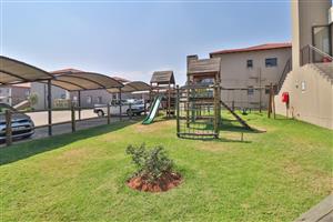 Lovely 2-Bedroom Ground Floor Home in Secure Complex – Pet Friendly!