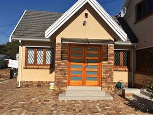 Self catering studio apartment in Pinelands