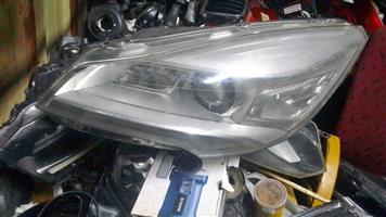 Ford kuga headlight