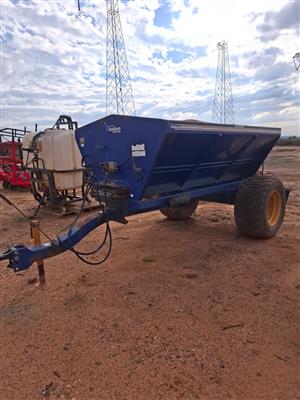 USED 5 TON RADIUM ECONOSPREAD LIME SPREADER FOR SALE 