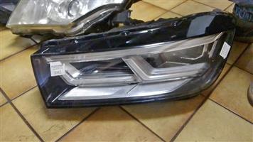 Audi Q5 headlight