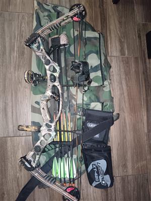 HOYT VECTRIX XT 500 (complete hunting setup) Right-hand