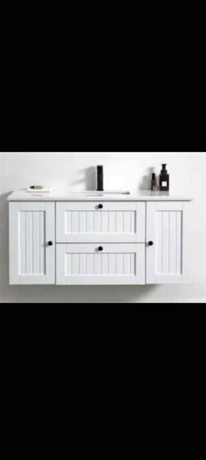 Floating vanities Singles Doubles, Quortz Stone Tops