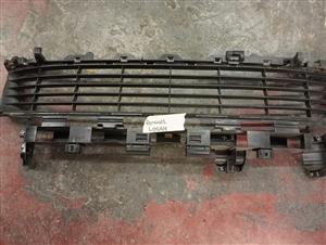 RENAULT LOGAN GRIILL