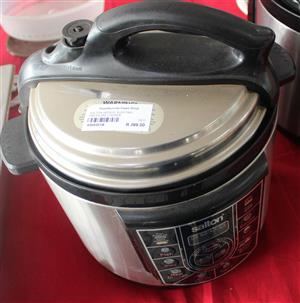SALTON SEPCOL ELECTRIC PRESSURE COOKER S065301B