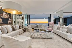 Penthouse For Sale in Clifton
