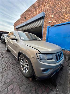 We are stripping this vehicle 2015 Jeep Grand Cherokee 3.0 Diesel 