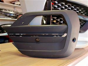  2022 TRANSPORTER KOMBI CARAVELLE T6 FOGLIGHT GRILL FOR SALE SUPER CLEAN  
