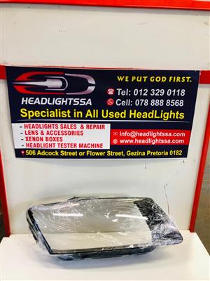 Audi Q5 right side headlight replacement lens 