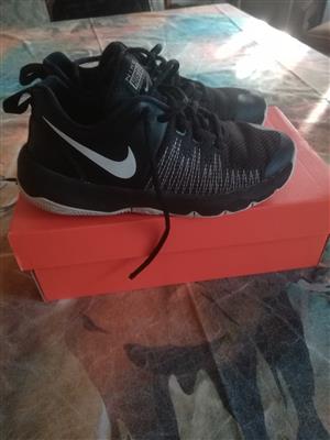nike takkies for sale