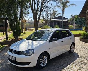 Volkswagen Polo Vivo 1.4 with air-conditioning
