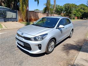 2020 Kia Rio1.4Ex with  full service history,metallic silver color, Auto