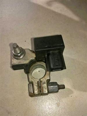 Renault Clio 4 Negative terminal sensor