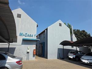 Townhouse For Sale in Pretoria North