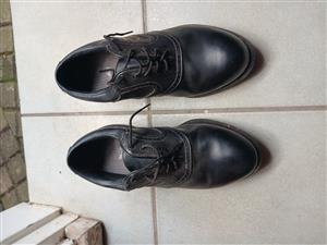 GOLF SHOES black lace-up size: UK9.5 worn 3 times