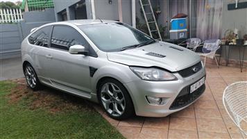Ford focus st2.5 2.5 3 door