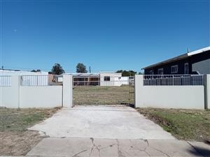Property for Sale – Spacious 763 m² Stand with Business Rights in Uitenhage Central