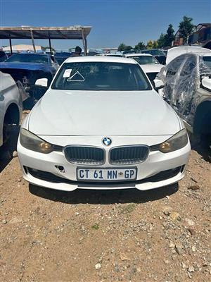 BMW F30 316i / 320i N13 AUTO 2014 STRIPPING FOR SPARES 