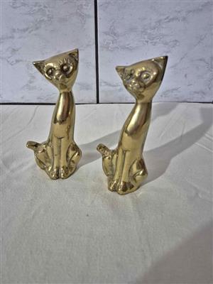 Vintage pair of solid brass cats