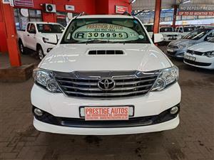 2013 TOYOTA FORTUNER 2.5 D-4D R/BODY AUTOMATIC