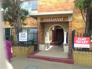 Spacious 2 Bed ground floor flat available for rental in West Turffontein
