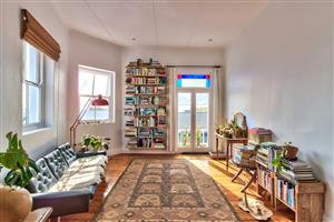 Apartment For Sale in Woodstock