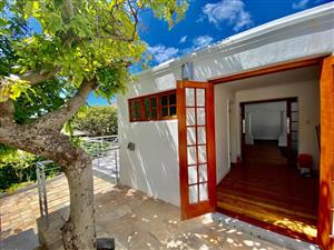 ELEGANT & PROFFESSIONAL