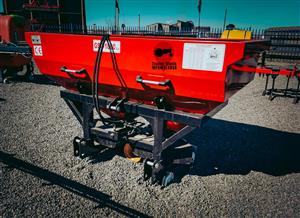 Fertilizer spreader