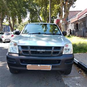 2011 Isuzu KB 240 LE