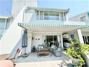 Townhouse For Sale in Umhlanga