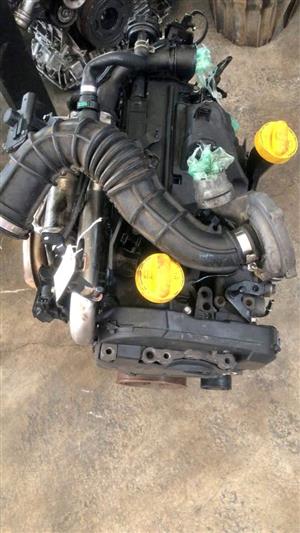 RENAULT DUSTER K9K DIESEL ENGINE FOR SALE CALL: or WHATSAPP:
