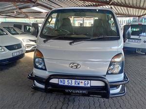 Hyundia H100 2.6D Manual Diesel  2015 White