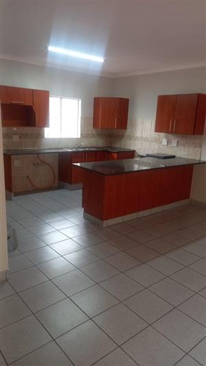 Garden Cottage Rental Monthly in The Reeds