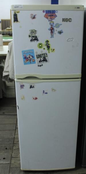 WHITE KIC KT5023WH FRIDGE ( S067658A)