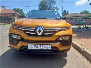 2023 Renault Kiger 1.0 T Xtronic Automatic petrol 6000kms Service book .Reverse camera