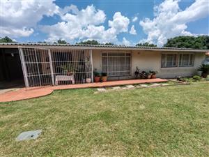 3 Bedroom House for Sale in Ext 12