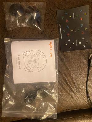 New PNX V9 Gaming racing Wheel, hardly used, not compatible for PS 5
