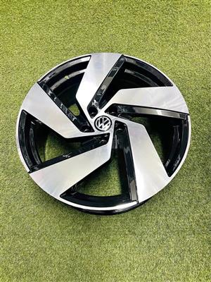 19 INCH VW GOLF 8 GTI DESIGN RIM SET