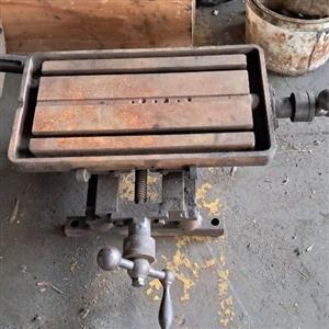 Table Compound Cross Slide 