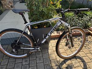 CUBE 29er MTB in excellent condition