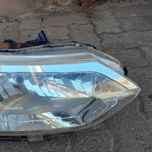 Toyota avanza headlight 