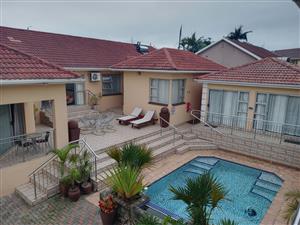 A charming and well-kept B&B Retreat with poolside views, ample parking, tranquil surroundings