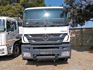Powerful and reliable Mercedes-Benz Axor 3340 2018