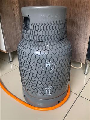 Full gas cylinder + free stove