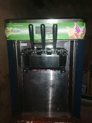Ice cream machine, used for sale  Soweto