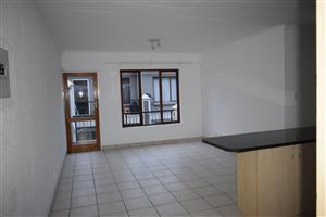 Modern 2 bedroom 2 bathroom for sale in Helderwyk