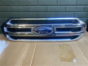 2018 FORD EVEREST RADIATOR GRILLE FOR SALE. IN PRISTINE CONDITION