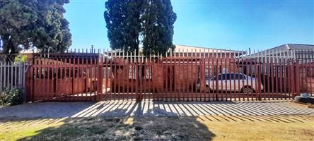 House For Sale in Forest Hill